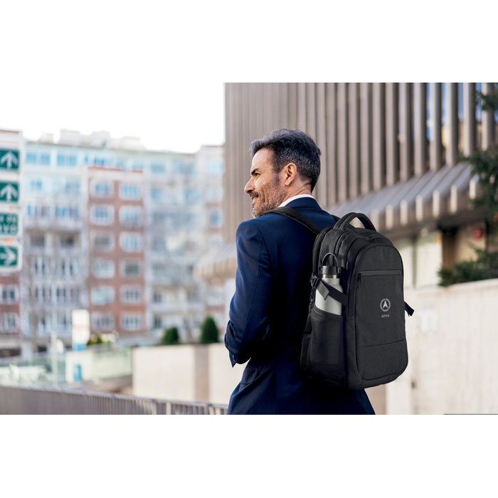 Mochila para portátil de 15'' en poliéster RPET 600D - HANA